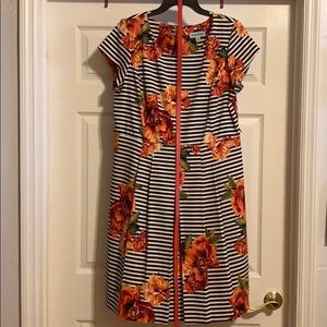 Ladies Shelby & Palmer redress w/Leather Belt!